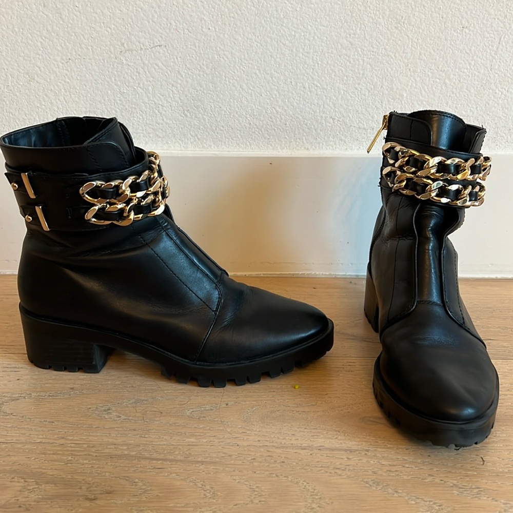Karl Lagerfeld lug ankle bootie with gold chain